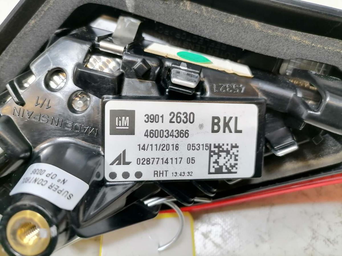 Opel Corsa E original Rücklicht Rückleuchte Schlussleuchte rechts innen 5-Türer Bj.2017